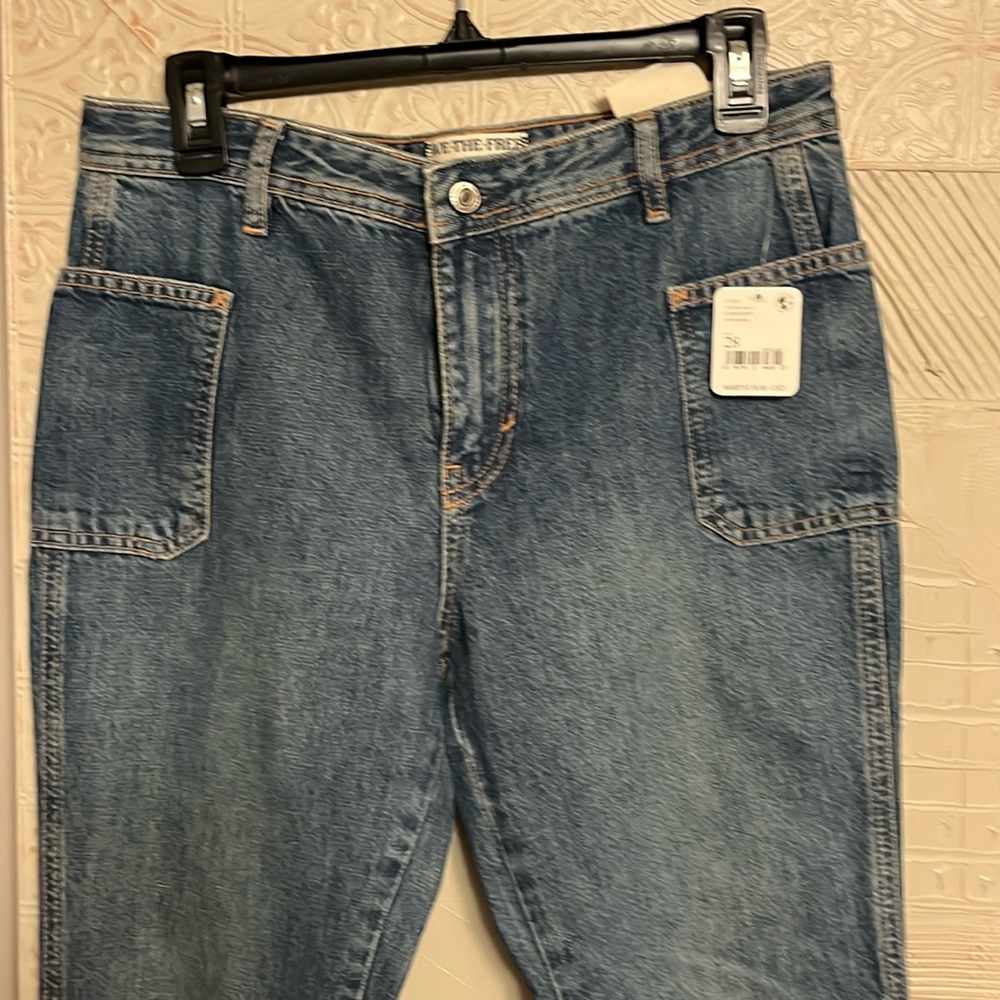 NWT Free People Izzy Low Rise Flare Womens Jeans, size 28